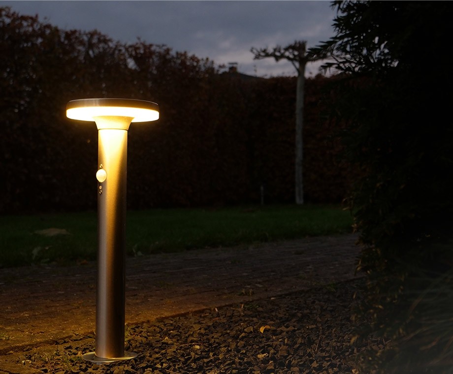 Solar Tuinlantaarn Van RVS Tijdloze Lamp Voor In De Tuin