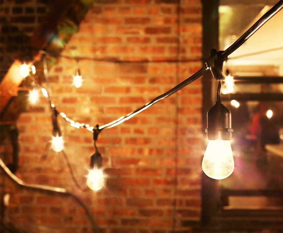 Verlichtingssnoer Voor Buiten - Met 10 Mooie Warm Wit LED Lampen! | VoordeelVanger.nl - Dagelijks